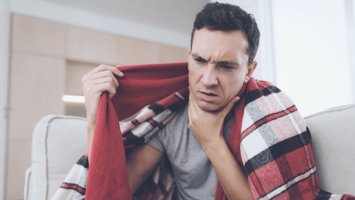 Представитель ВОЗ Ван Керкхове заявила о легком течении COVID-19 при омикрон-штамме Представитель ВОЗ Ван Керкхове заявила о легком течении COVID-19 при омикрон-штамме