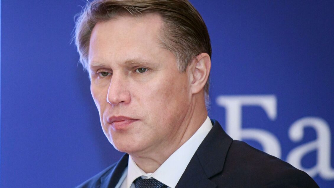 Мурашко заявил о важности диагностики COVID-19 в детских коллективах