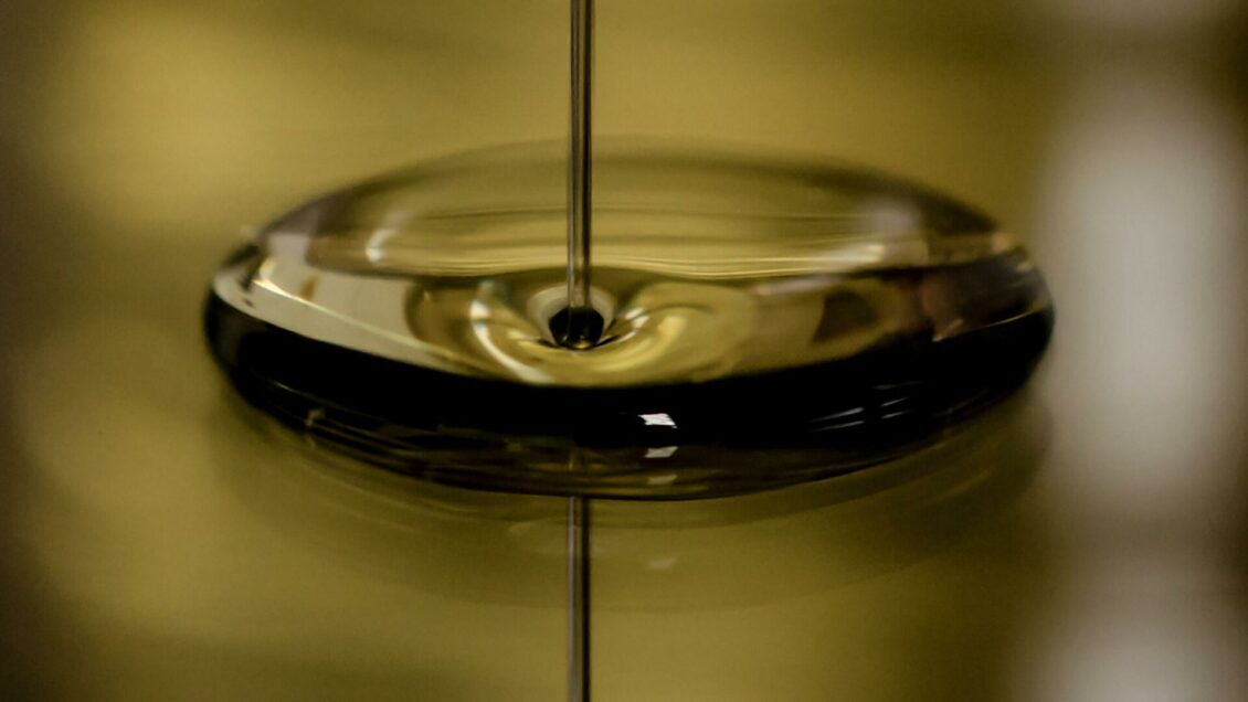 Цены на нефть растут на фоне опасений перебоев с поставками из Казахстана