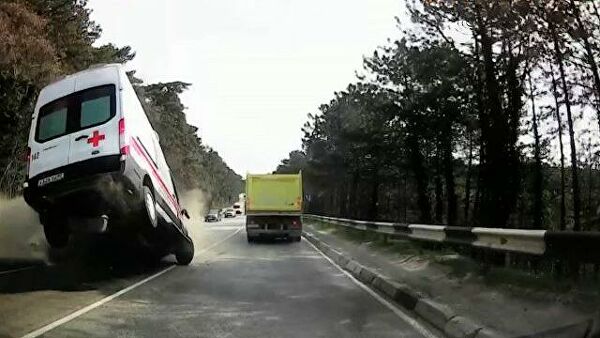 В новой Москве столкнулась скорая и легковушка, есть пострадавшие В новой Москве столкнулась скорая и легковушка, есть пострадавшие