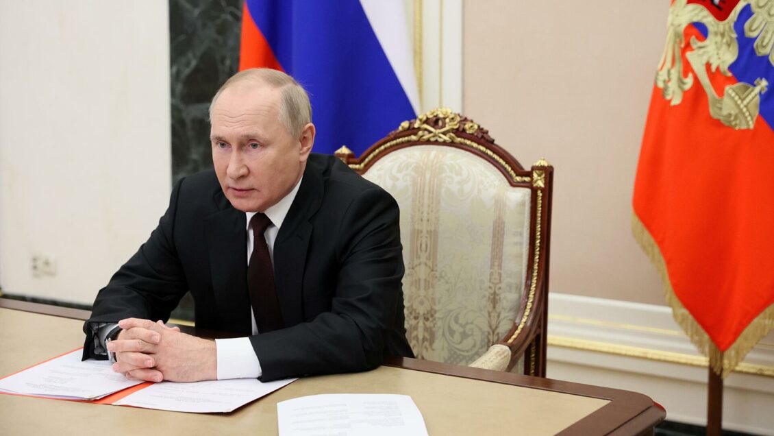 Путин освободил от должности помощника секретаря Совбеза Александра Абелина Путин освободил от должности помощника секретаря Совбеза Александра Абелина