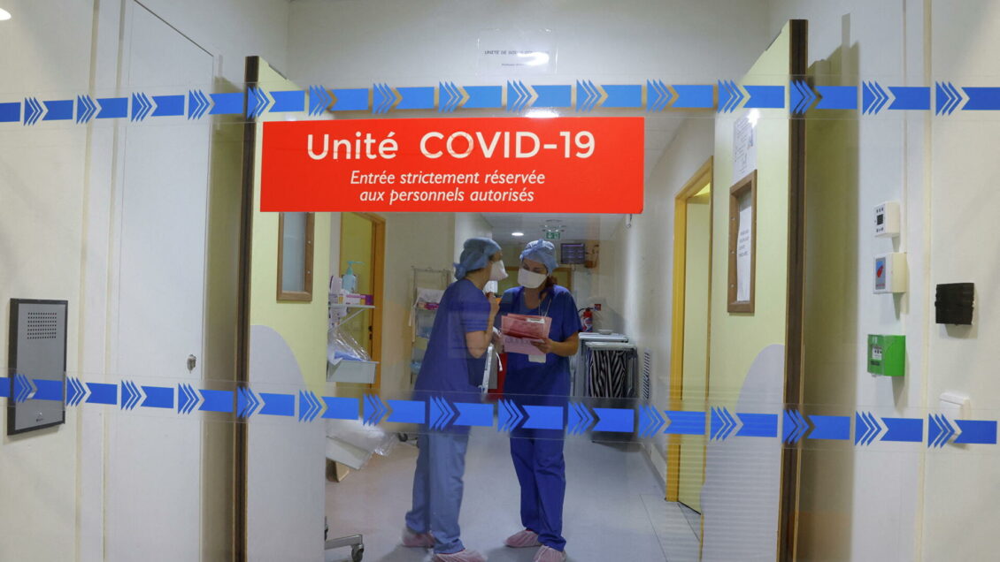 Пик распространения "омикрона" в Петербурге ждут к концу января Пик распространения "омикрона" в Петербурге ждут к концу января