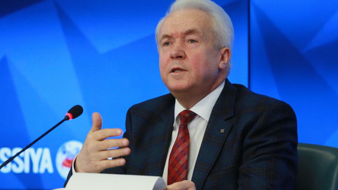 Экс-депутат Рады Олейник считает, что Британия подталкивает Киев к провокации в Донбассе