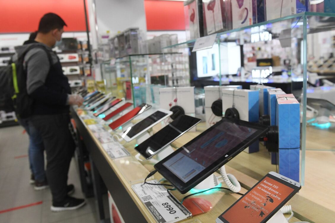 "Цены подскочат еще на треть": когда выгоднее покупать электронику