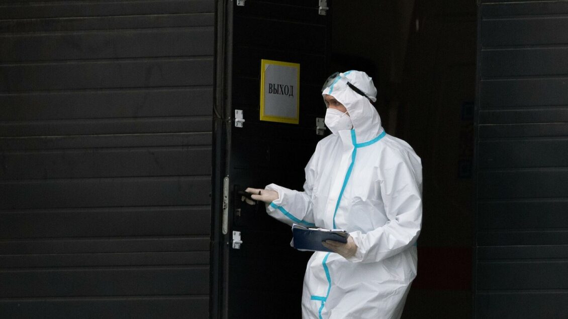 Биолог объяснила, стоит ли бояться "омикрона" после "дельты" Биолог объяснила, стоит ли бояться "омикрона" после "дельты"