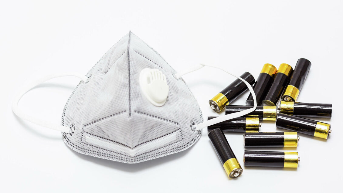 Ученые предложили делать аккумуляторы из использованных масок