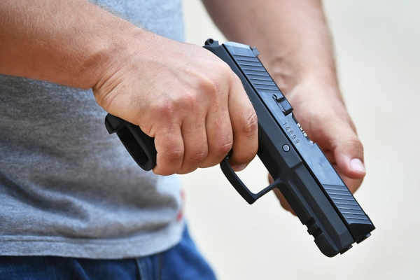 ВС: Стрельба по убегающему преступнику не может считаться самообороной ВС: Стрельба по убегающему преступнику не может считаться самообороной