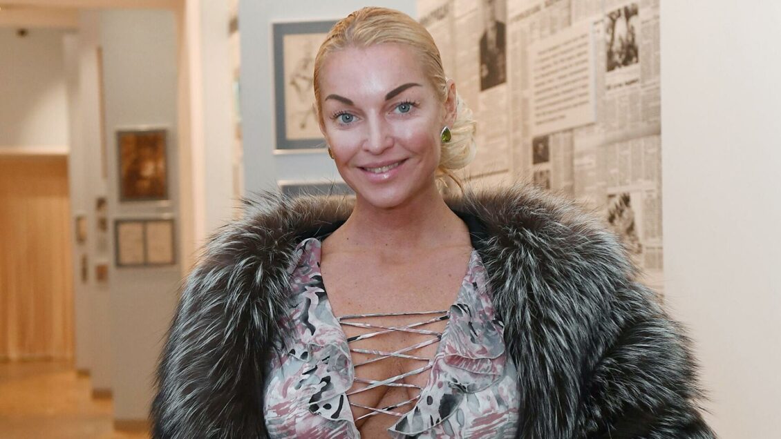 На рейс в "Шереметьево" вызвали полицию из-за Волочковой, сообщил источник На рейс в "Шереметьево" вызвали полицию из-за Волочковой, сообщил источник