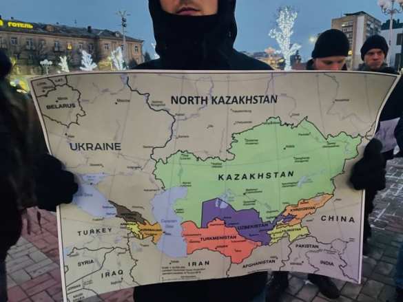 Боевики на Украине решили поделить Россию и показали карту (ФОТО) Боевики на Украине решили поделить Россию и показали карту (ФОТО)