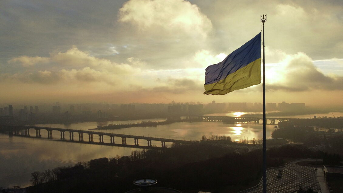 На Украине вступил в силу закон, запрещающий российским судам доступ в ее внутренние воды На Украине вступил в силу закон, запрещающий российским судам доступ в ее внутренние воды