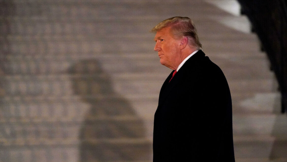 Экс-президент Трамп хотел бы увидеть расшифровку телефонной беседы Байдена и Зеленского Экс-президент Трамп хотел бы увидеть расшифровку телефонной беседы Байдена и Зеленского