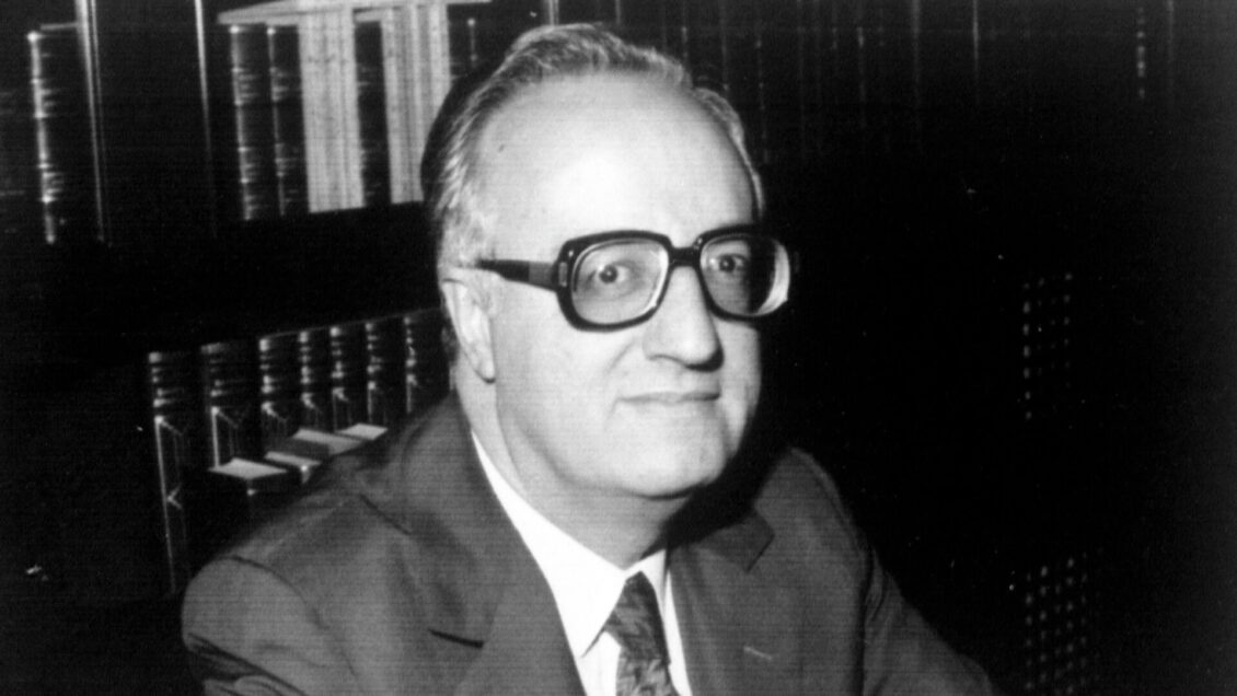 Бывший президент Греции Христос Сартзетакис умер в возрасте 92 лет Бывший президент Греции Христос Сартзетакис умер в возрасте 92 лет