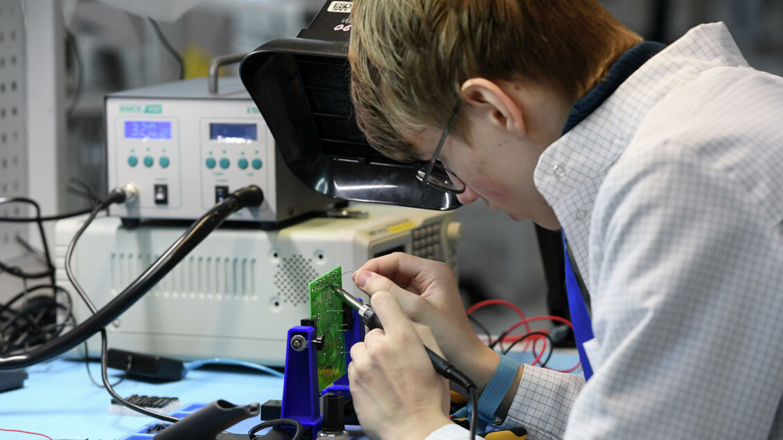 ЦИАМ будет работать над гибридными двигателями для самолетов до 100 мест ЦИАМ будет работать над гибридными двигателями для самолетов до 100 мест