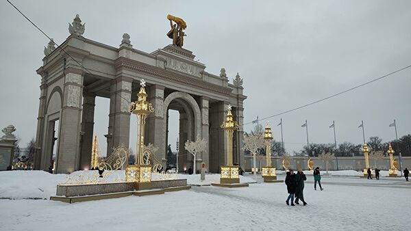 Moto привезла в Россию новый смартфон Edge 20