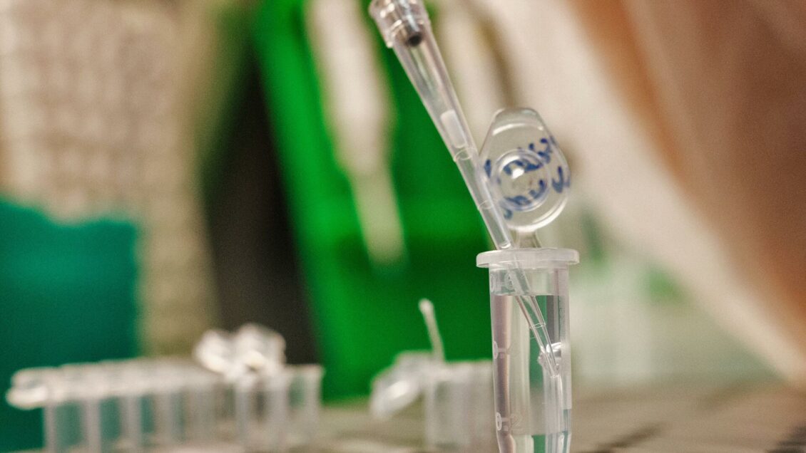 Ученый предупредил об опасности приема популярного витамина при COVID-19 Ученый предупредил об опасности приема популярного витамина при COVID-19