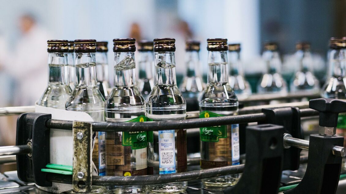 Покрепче и побольше: европейцы подсели на российский алкоголь