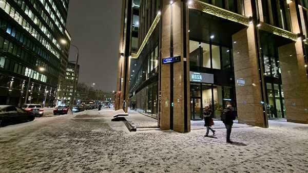 Для фанатов: Samsung выпустил "бюджетный" флагман Galaxy S21 FE Для фанатов: Samsung выпустил "бюджетный" флагман Galaxy S21 FE