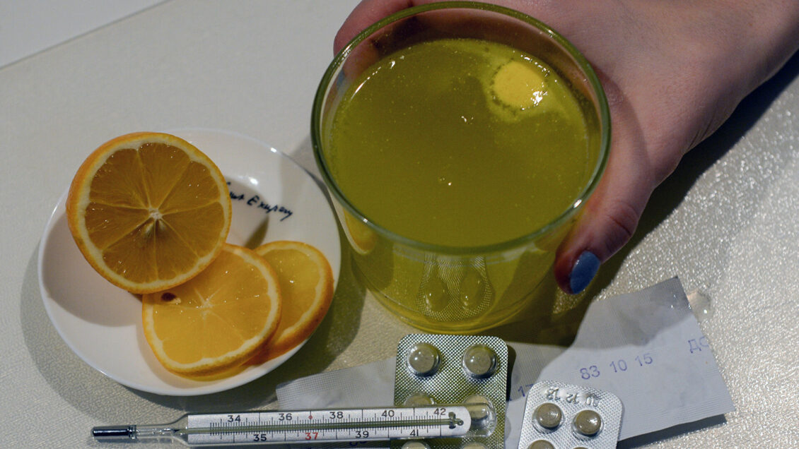 Ученый предупредил об опасности приема популярного витамина при COVID-19 Ученый предупредил об опасности приема популярного витамина при COVID-19