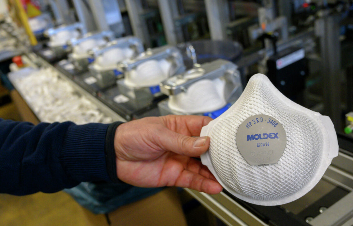 Правильные маски. Что лучше защищает от омикрон-штамма