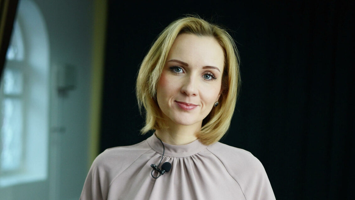 На Алтае возбудили дело из-за выдачи сироте квартиры с плесенью На Алтае возбудили дело из-за выдачи сироте квартиры с плесенью