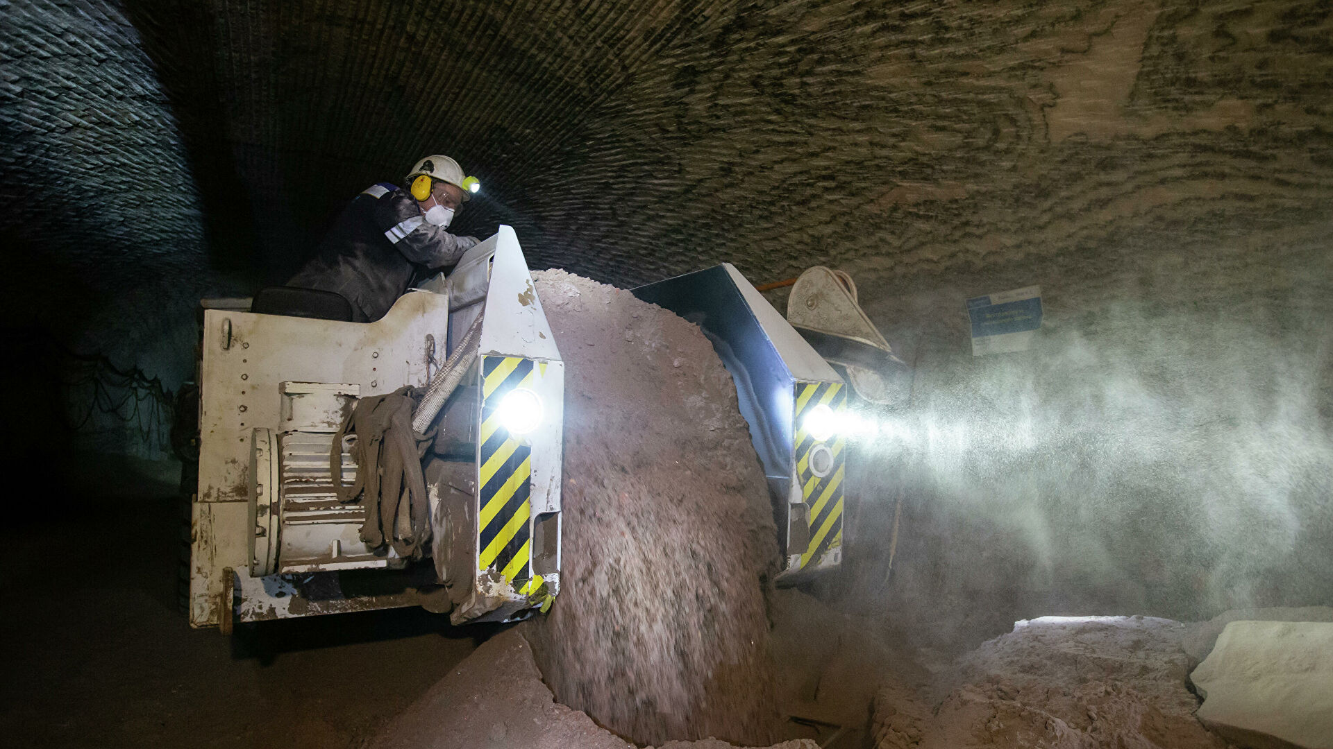 "Беларуськалий" подал в суд на Литву за отказ от транзита удобрений