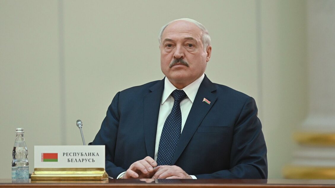Президент Лукашенко обсудил с Путиным план будущей встречи и участия в учениях Президент Лукашенко обсудил с Путиным план будущей встречи и участия в учениях