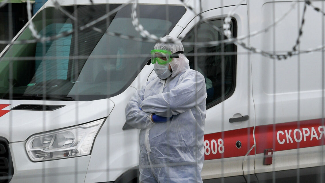 Инфекционист допустил прохождение пика "омикрона" в России Инфекционист допустил прохождение пика "омикрона" в России