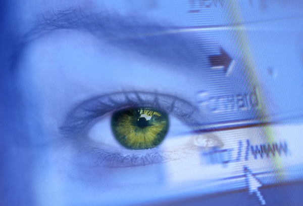 Новой наживкой сетевых аферистов стали "обманутые" старики Новой наживкой сетевых аферистов стали "обманутые" старики