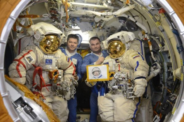 Учёные обнаружили изменения белого вещества мозга космонавтов после долгих полётов Учёные обнаружили изменения белого вещества мозга космонавтов после долгих полётов