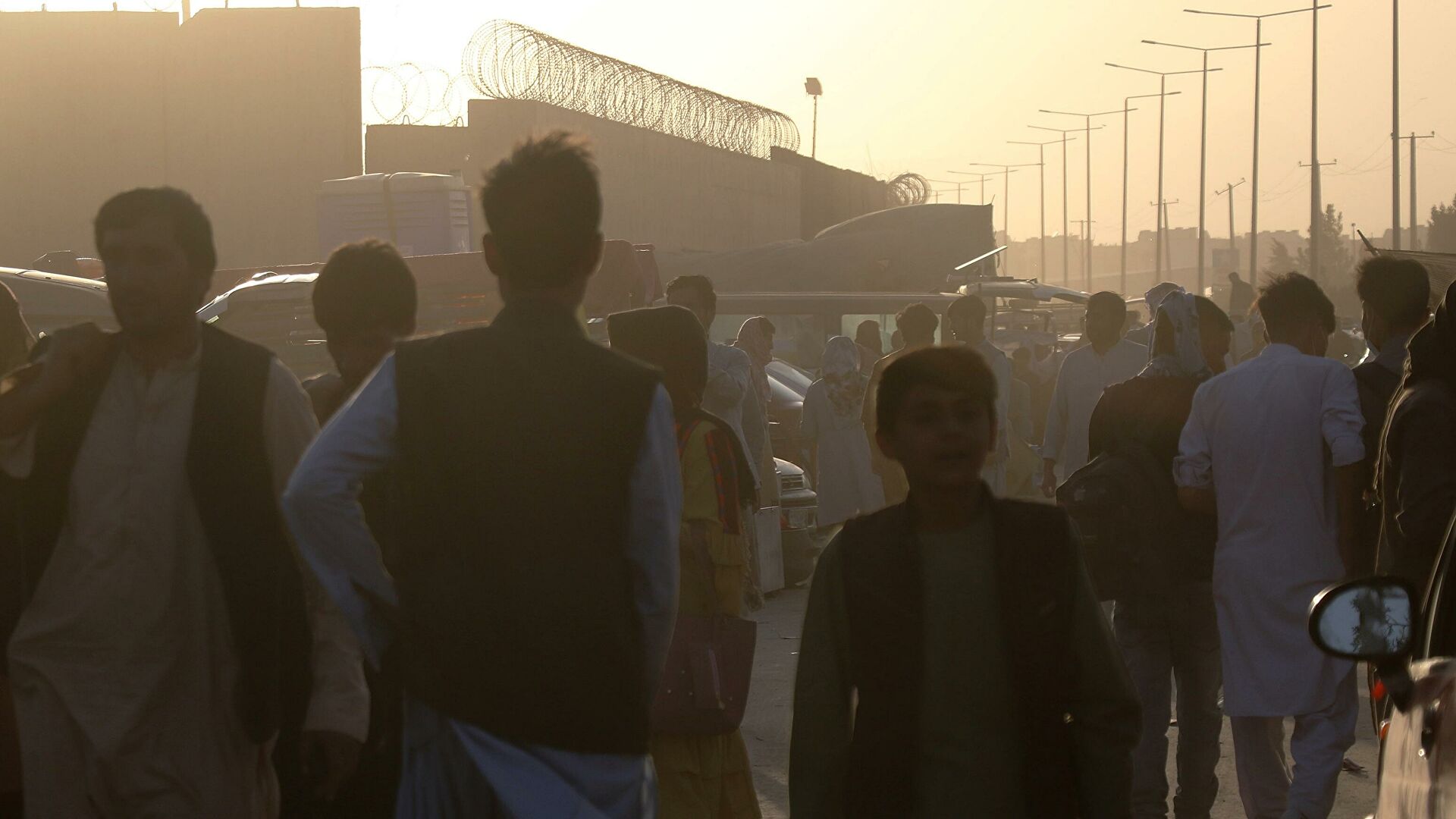 Посол России в Кабуле Жирнов: Более 170 человек обратились для выезда из Афганистана Посол России в Кабуле Жирнов: Более 170 человек обратились для выезда из Афганистана