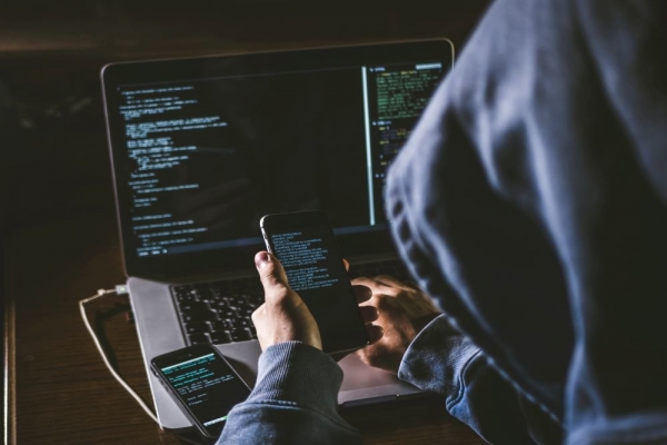 Эксперт предупредил о возможности узнать личные данные по номеру телефона