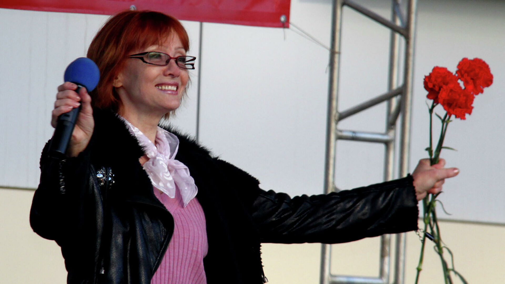 Певица Ольга Зарубина объявила об эмиграции в США Певица Ольга Зарубина объявила об эмиграции в США