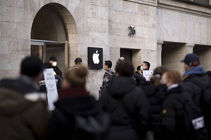 Apple выплатит штраф Samsung