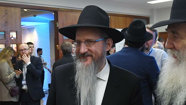 Раввин Лазар открыл новую синагогу в благотворительном центре в Москве