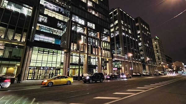 В России представили китайский смартфон-хамелеон Vivo V23