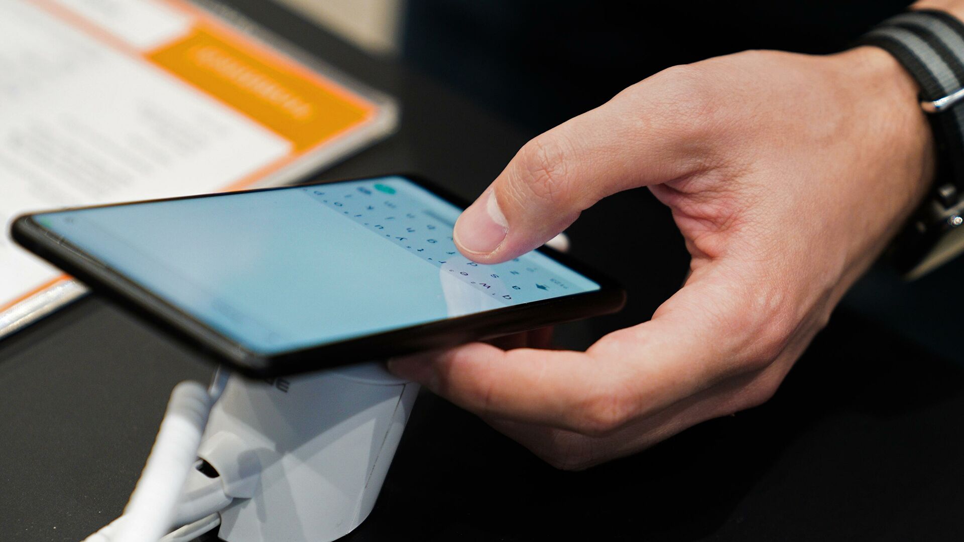 Эксперт рассказал об СМС-сообщениях, которые никогда нельзя открывать Эксперт рассказал об СМС-сообщениях, которые никогда нельзя открывать